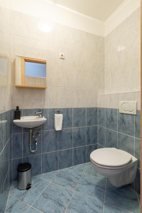 Super Central, 2-Bedroom Apartment With Terrace Budapest Exterior photo