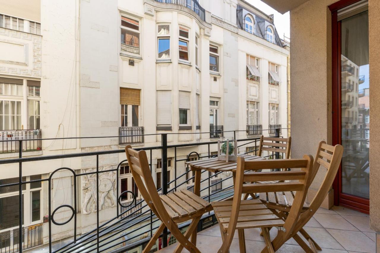 Super Central, 2-Bedroom Apartment With Terrace Budapest Exterior photo